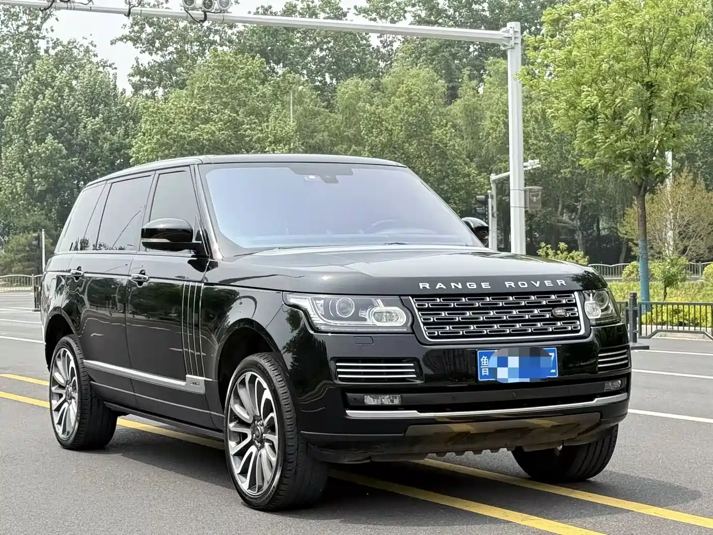 Land Rover Range Rover 2016 3.0 TDV6 Hybrid Vogue SE Autobiography LWB фото 9
