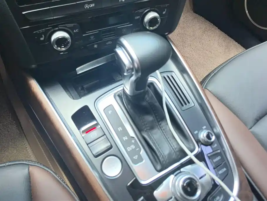 Audi Q5 2017 Plus 40 TFSI Comfort фото 16