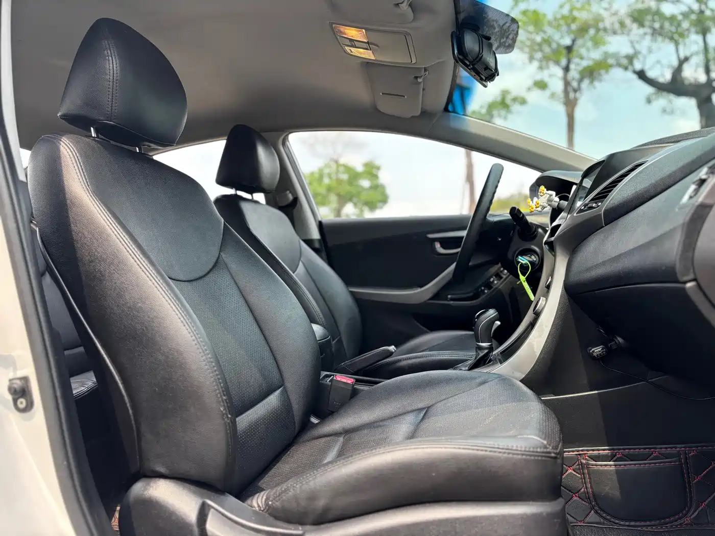 Hyundai Langdong 2016 1.6L Automatic Smart Edition фото 13