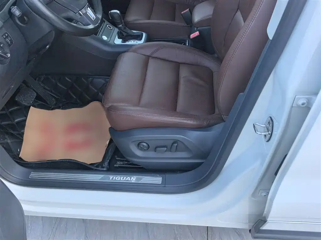 Volkswagen Tiguan 2015 1.8TSI Automatic 2WD Highline фото 4