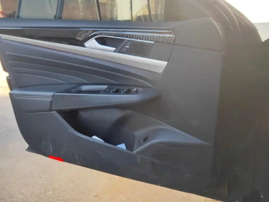 Volkswagen Passat 2023 Facelift 330TSI Elite Edition фото 7