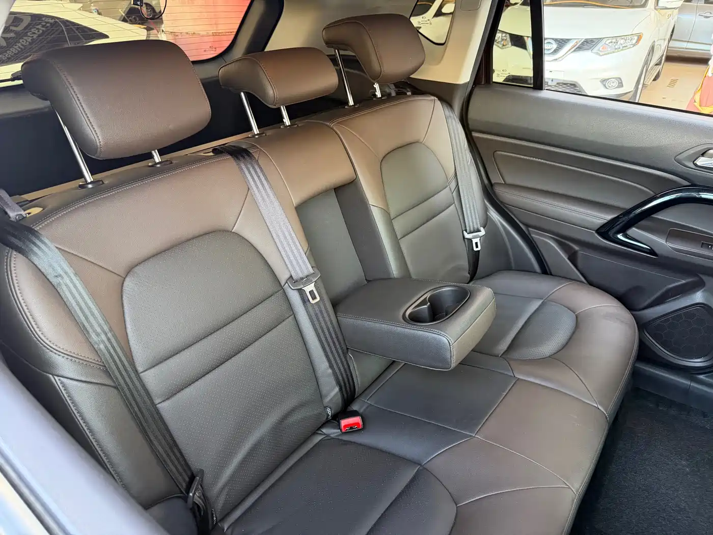 GAC Trumpchi Trumpchi GS4 2017 235T Automatic 2WD Luxury Smart Connected Edition фото 17