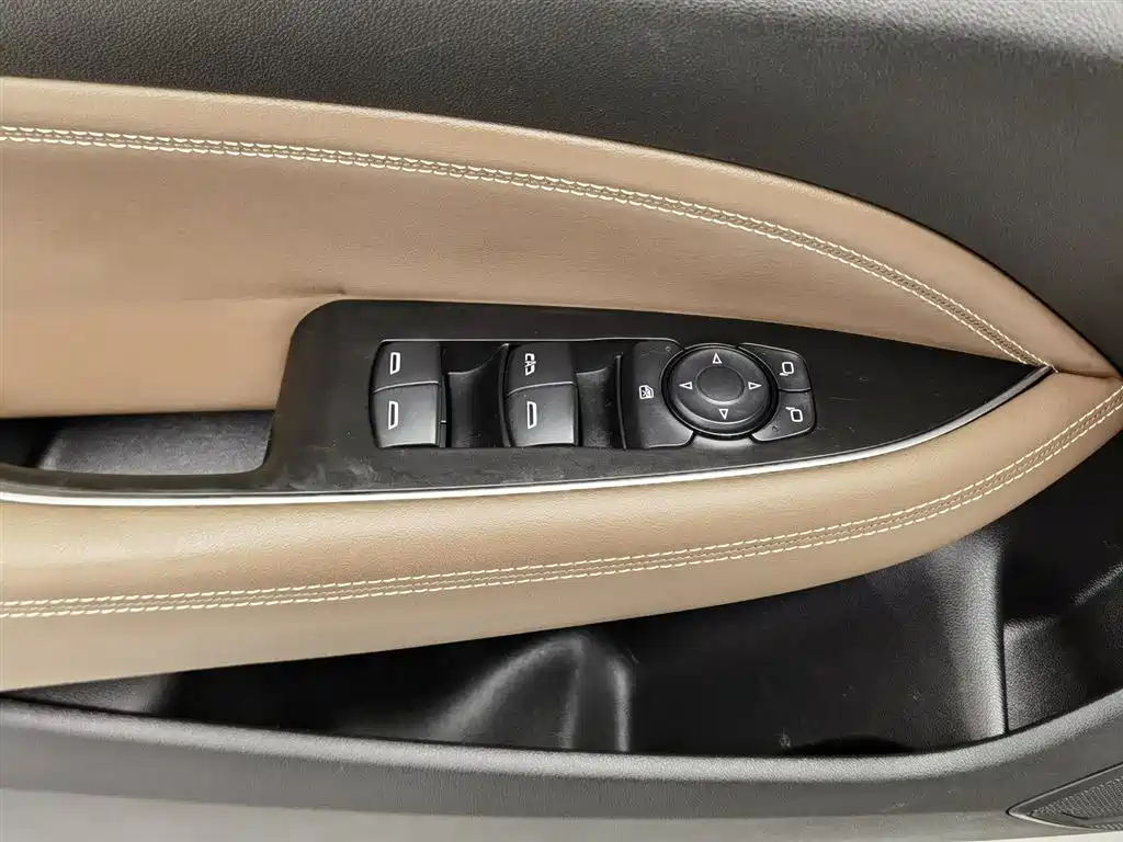 Buick Regal 2017 20T Elite Type фото 9