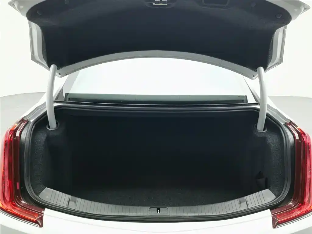 Cadillac XTS 2018 28T Technology фото 16
