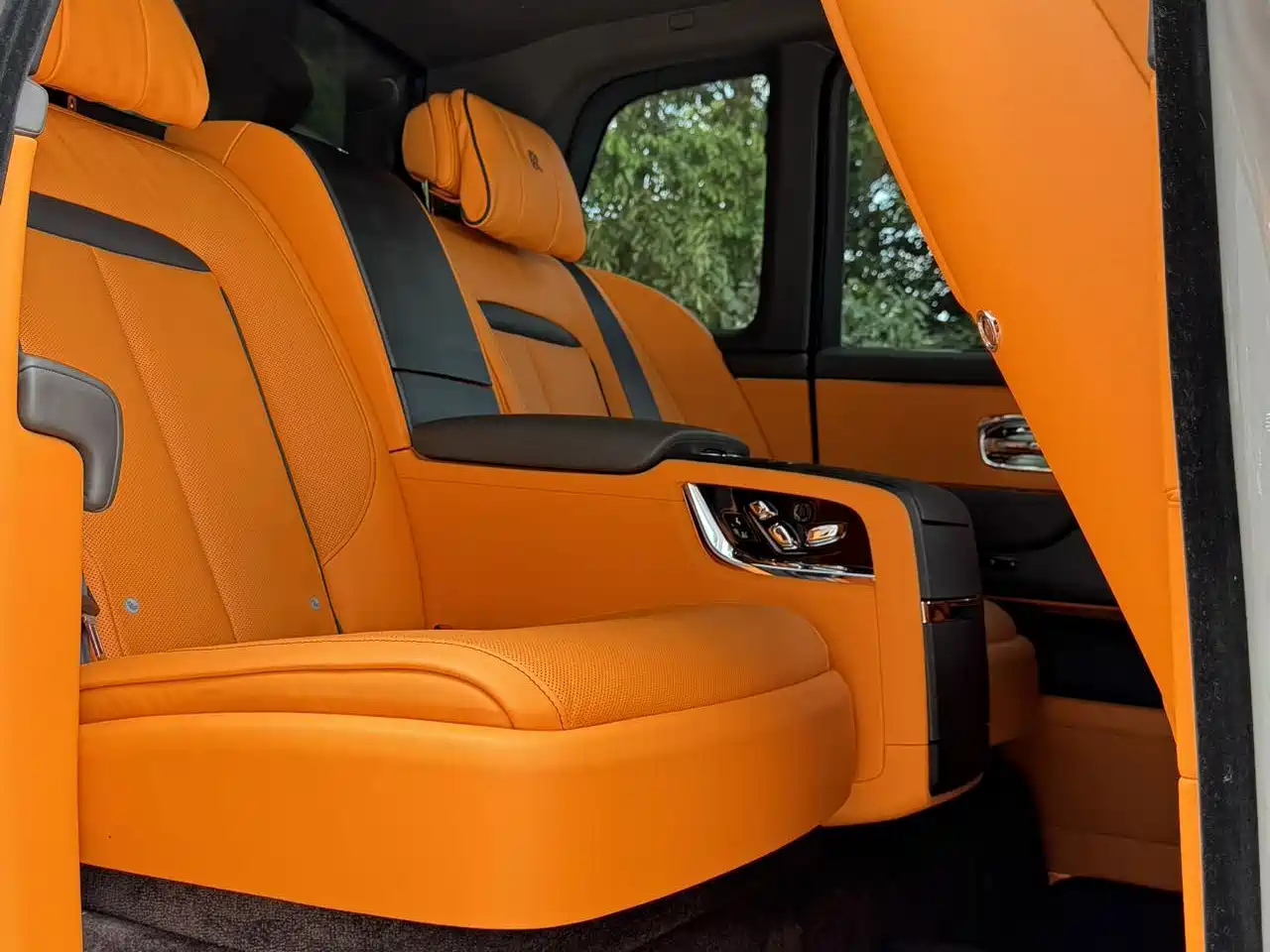 Rolls-Royce Cullinan 2023 2024 4-Seater