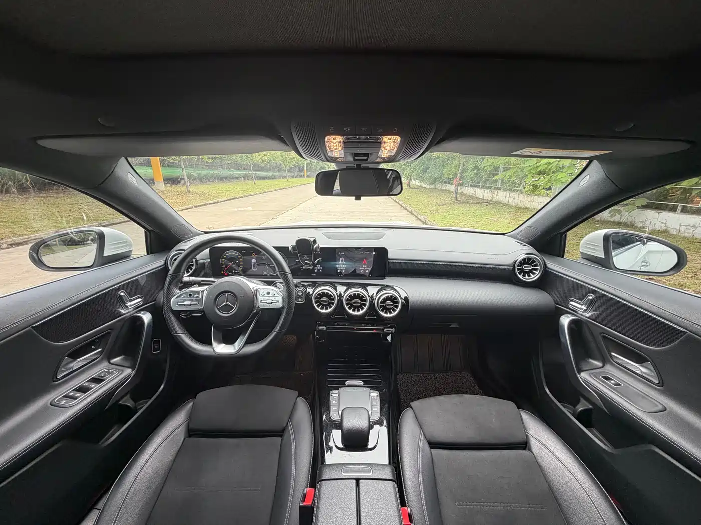Mercedes-Benz A-Class 2021 A 200 L Sport Sedan Fashion Edition фото 15