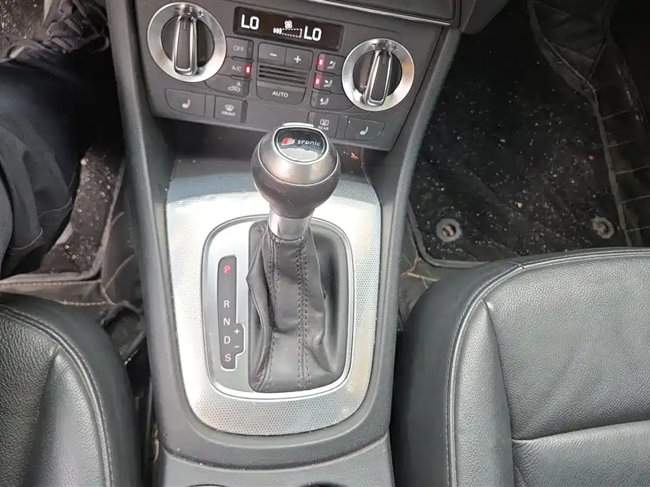 Audi Q3 2013 35 TFSI Comfort фото 16