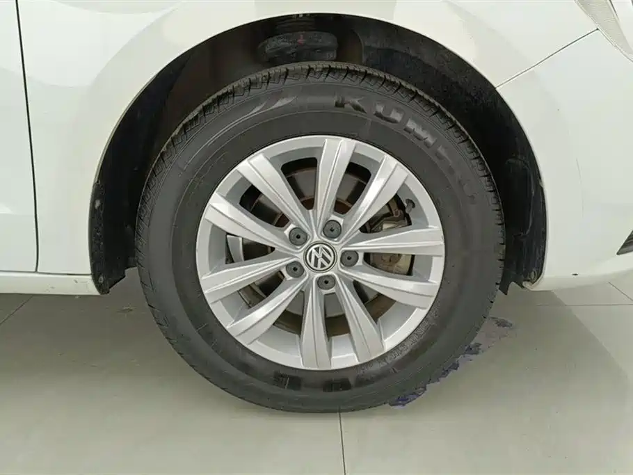 Volkswagen Bora 2018 1.5L Automatic Fashion фото 6