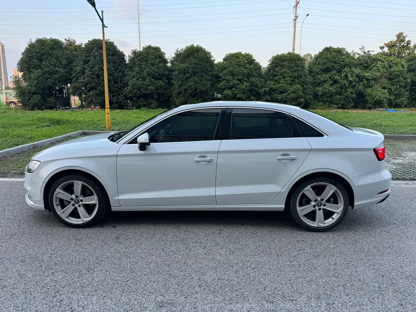Audi A3 2017 Limousine 40 TFSI Style фото 2