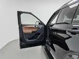Фото 8 - Ford Explorer