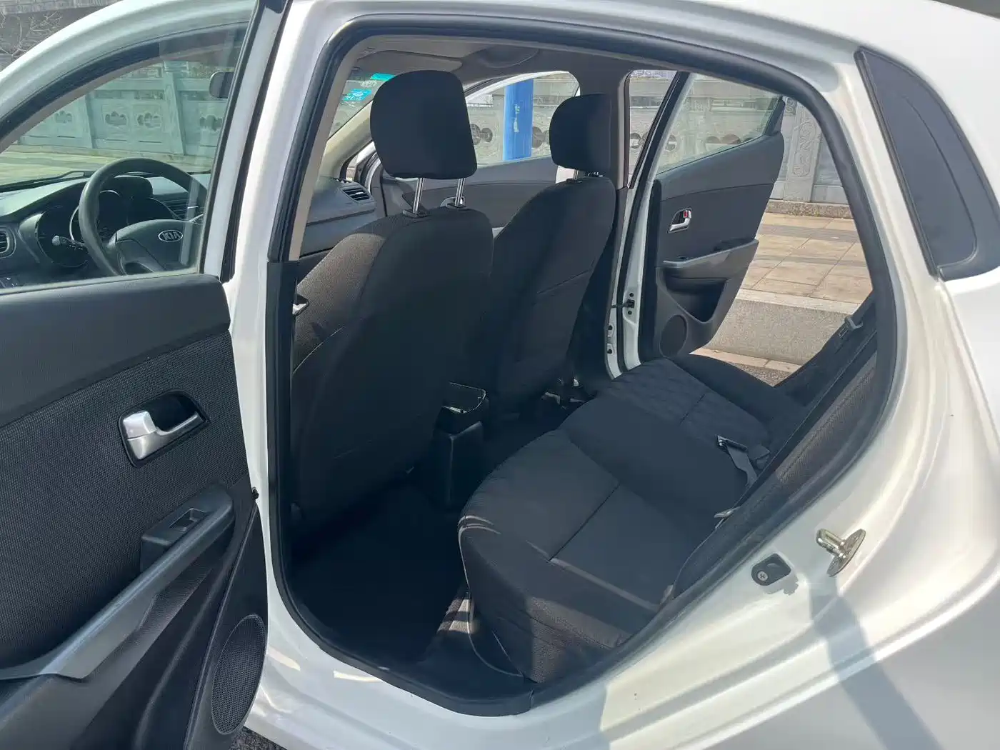 Kia K2 2015 Sedan 1.4L AT GLS фото 5