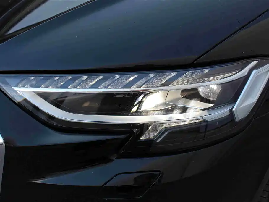 Audi A8 2024 Model A8L 50 TFSI quattro Premium Selection фото 8