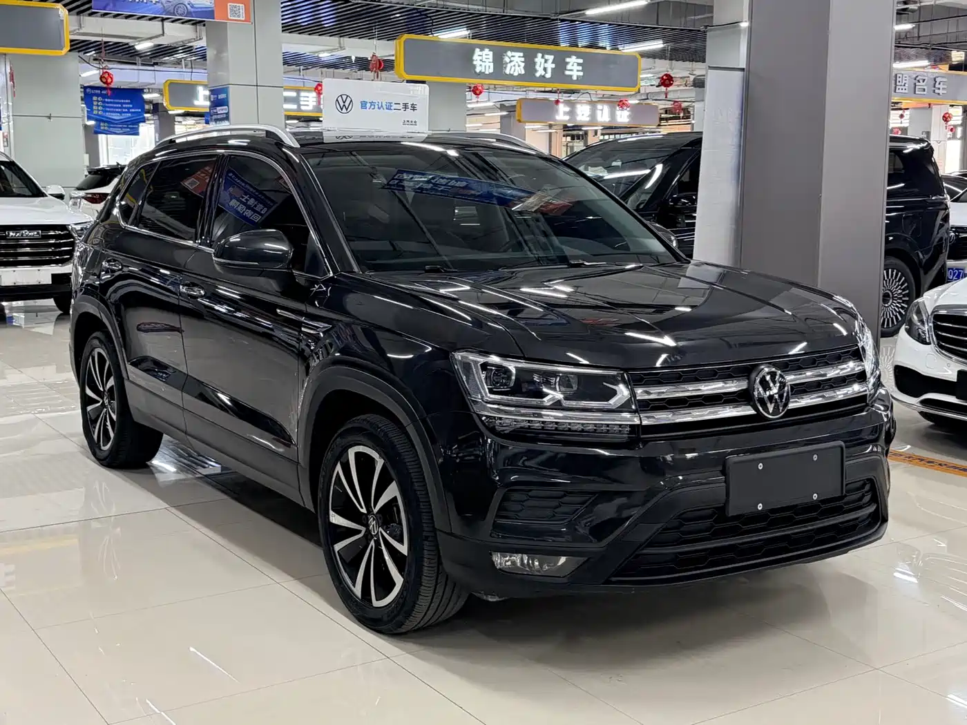 Volkswagen Tharu 2022 280TSI FWD Luxury Edition фото 3