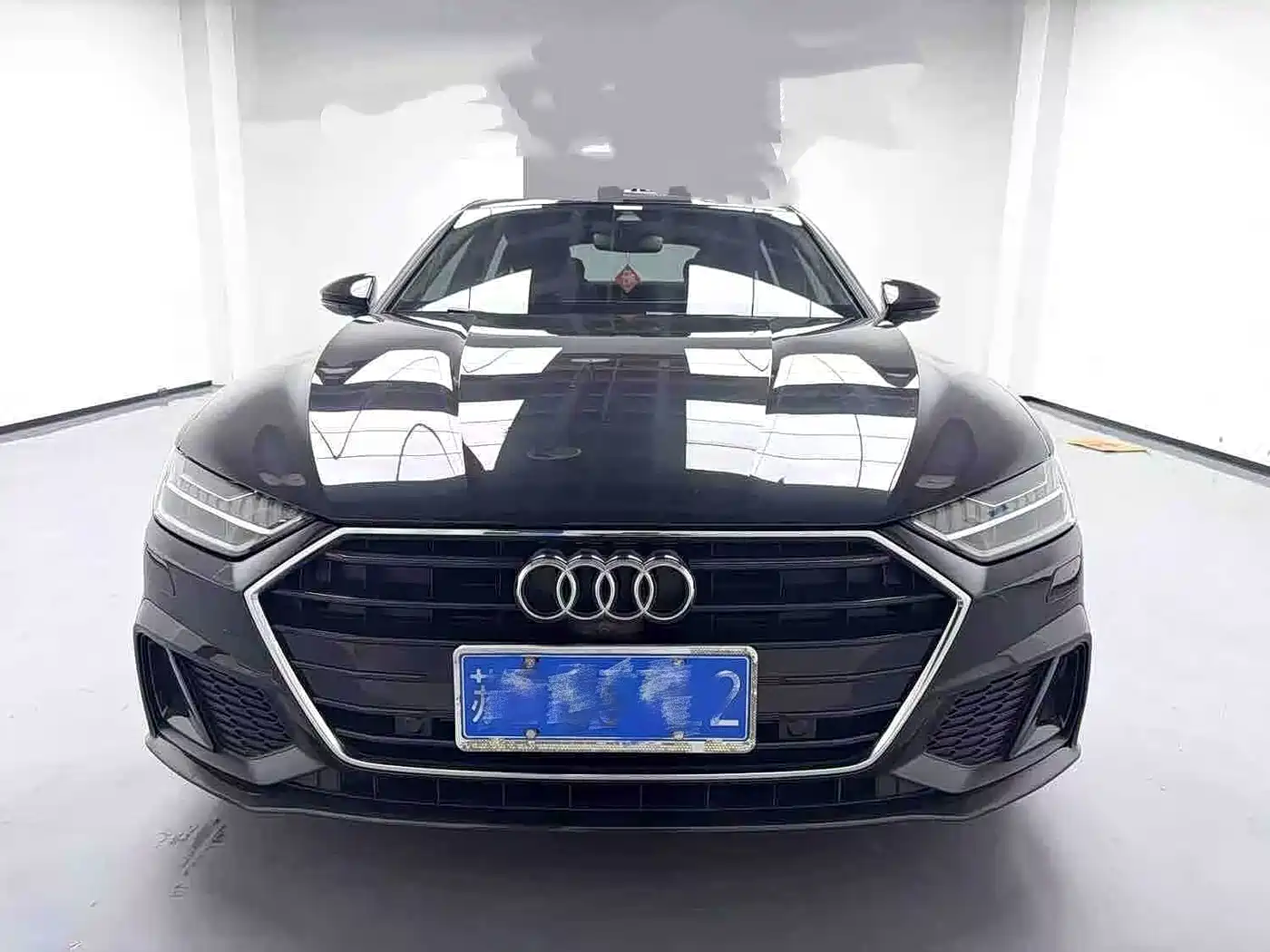 Фото 2 - Audi A7