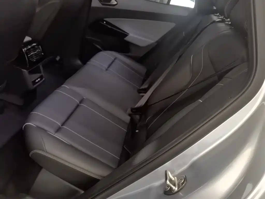 Volkswagen ID.4 X 2025 Smart Pure Intelligent Edition фото 17
