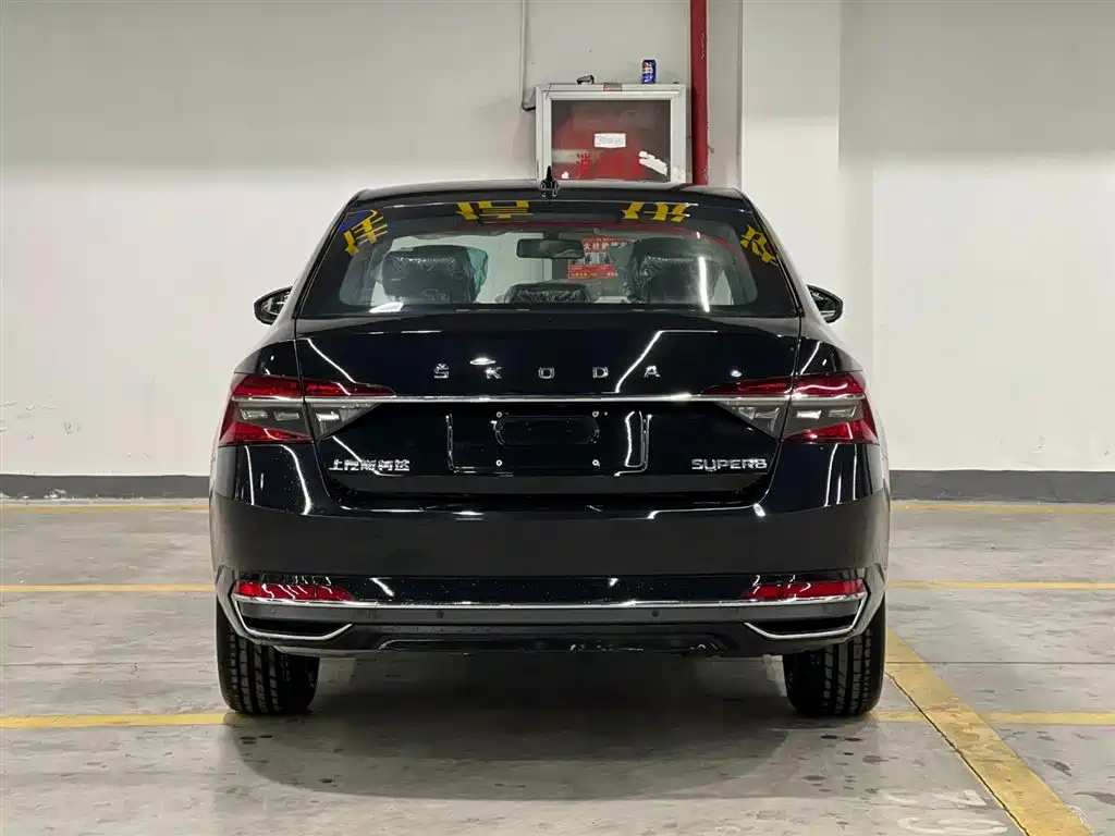 Škoda Superb 2025 Model TSI280 DSG Premium Edition фото 6