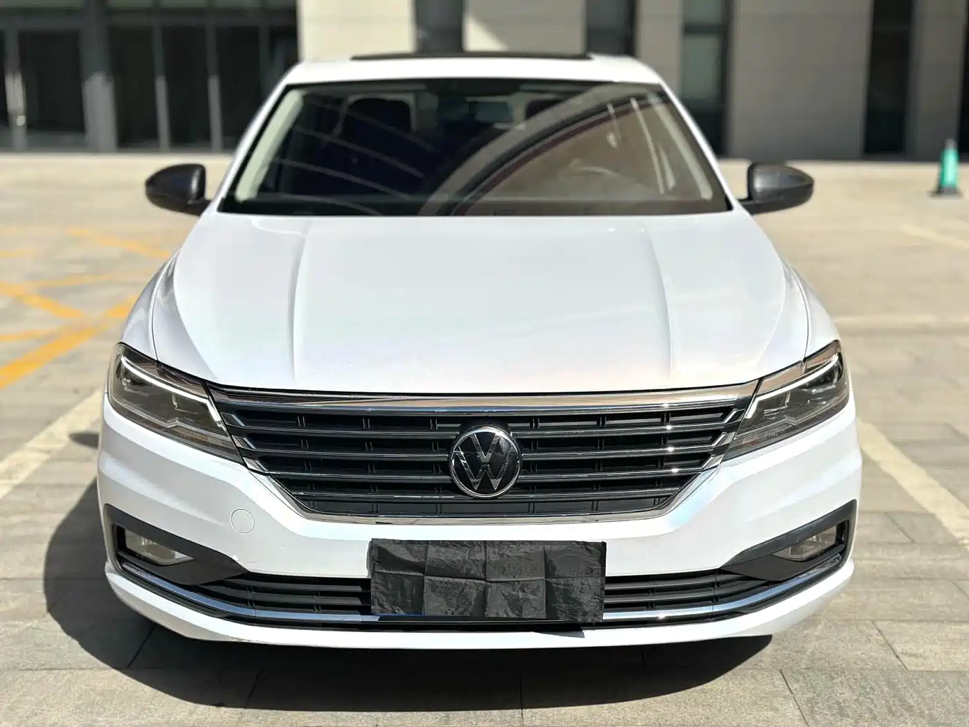 Volkswagen Lavida 2021 1.5L Auto Comfort Edition фото 2