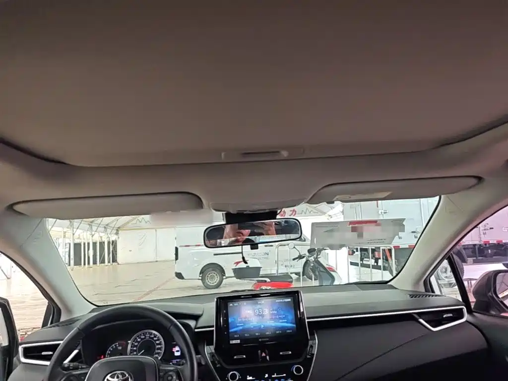 Toyota Corolla 2019 1.2T S-CVT Sport Edition фото 18