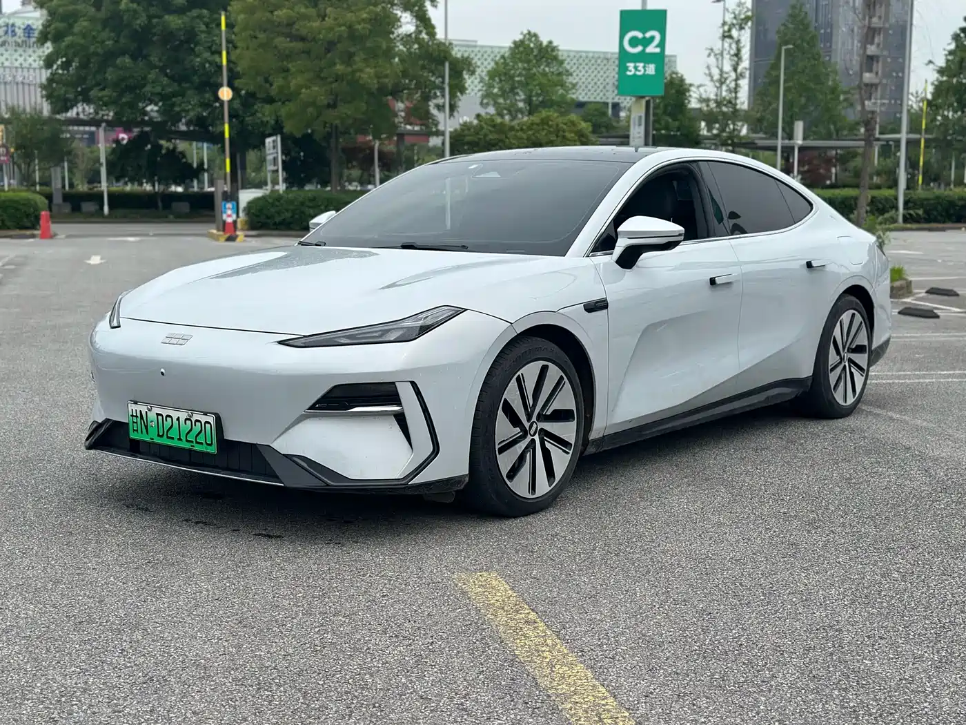 Geely Galaxy Galaxy E8 2024 665km RWD Starship Voyager Edition