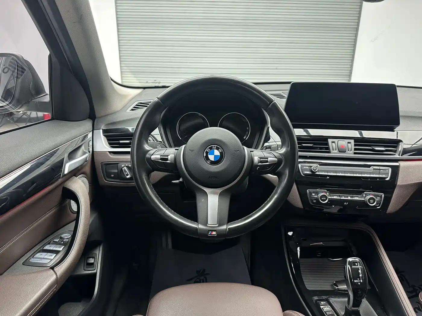BMW X1 2022 sDrive20Li Premium фото 14