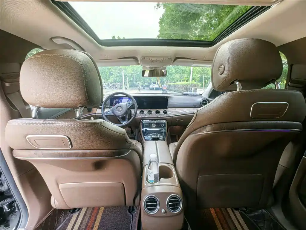 Mercedes-Benz E-Class 2017 E 300 L Sport Fashion фото 9