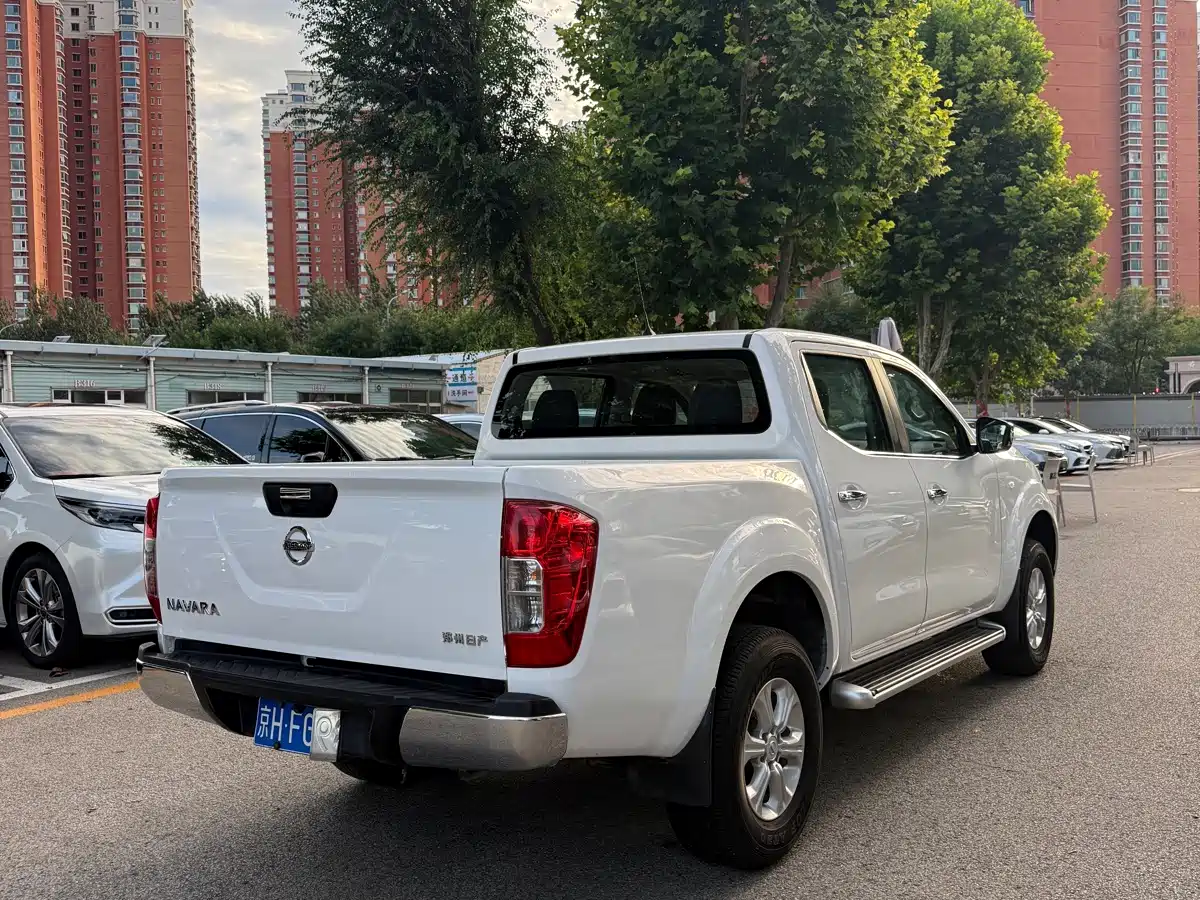 Nissan Navara 2018 2017 Model 2.5L Automatic 4WD Luxury QR25