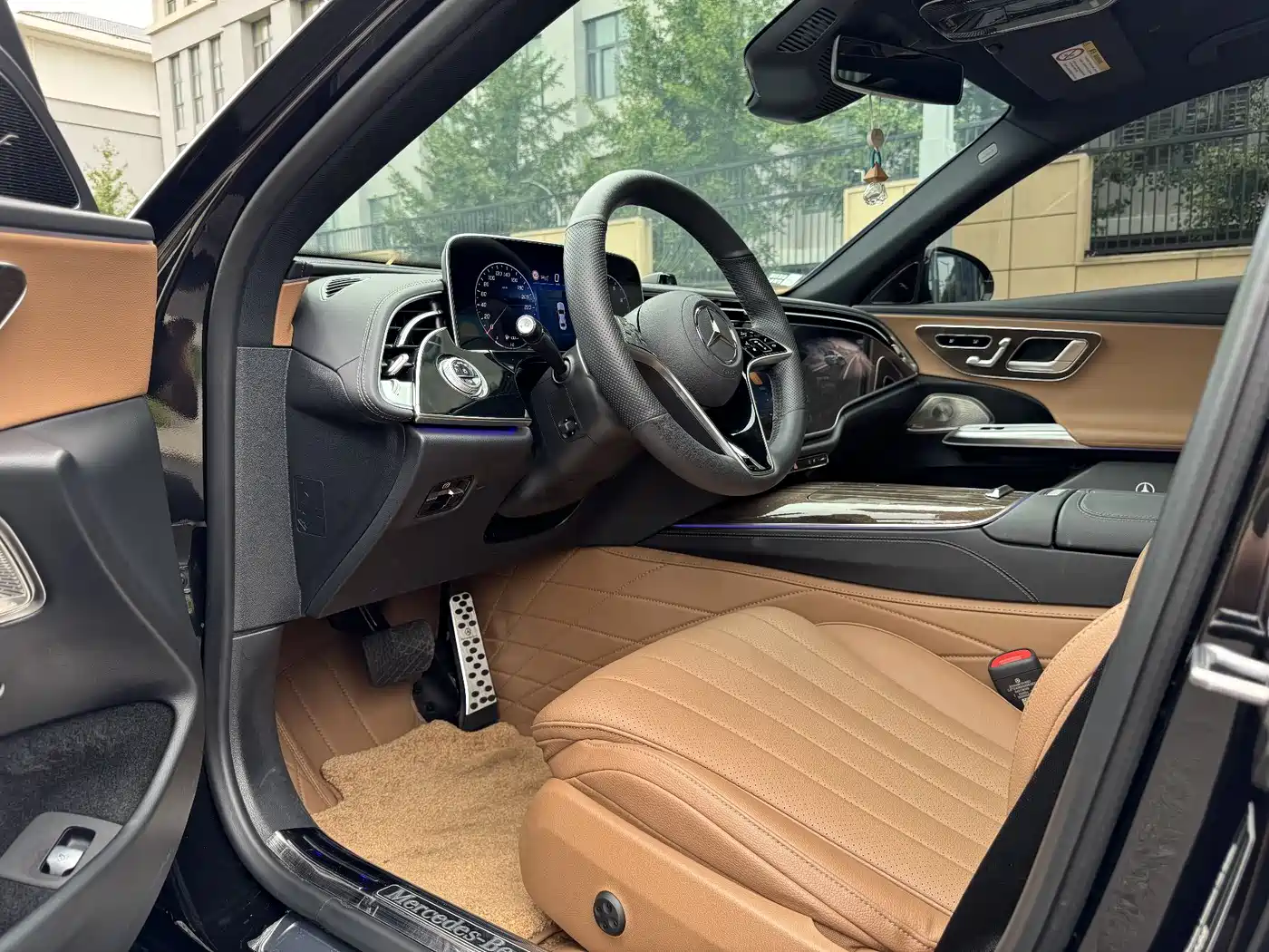 Mercedes-Benz E-Class 2024 Model E 300 L Luxury фото 15