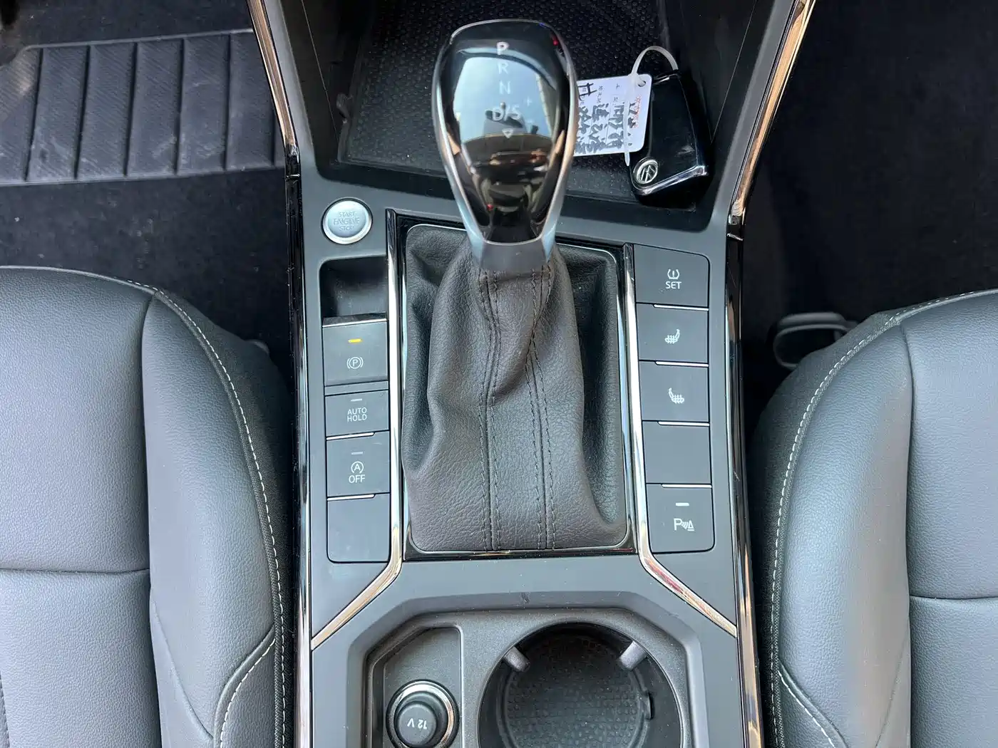 Volkswagen Passat 2023 280TSI Business Edition фото 14