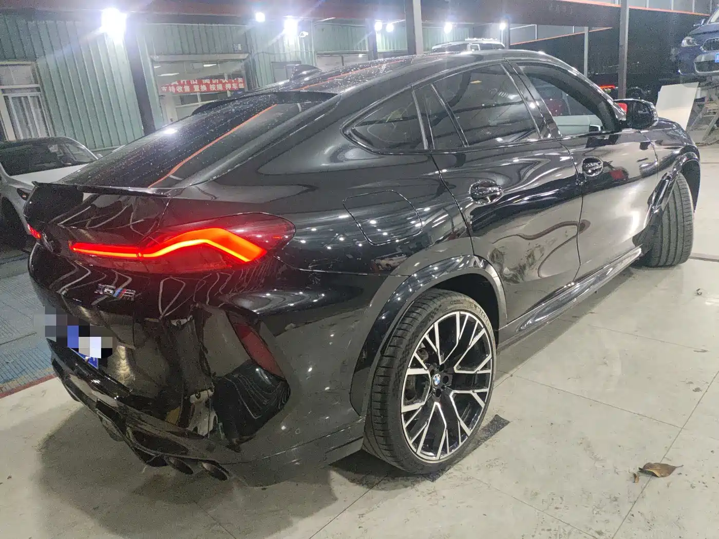 BMW X6 M 2022 2022 X6 M