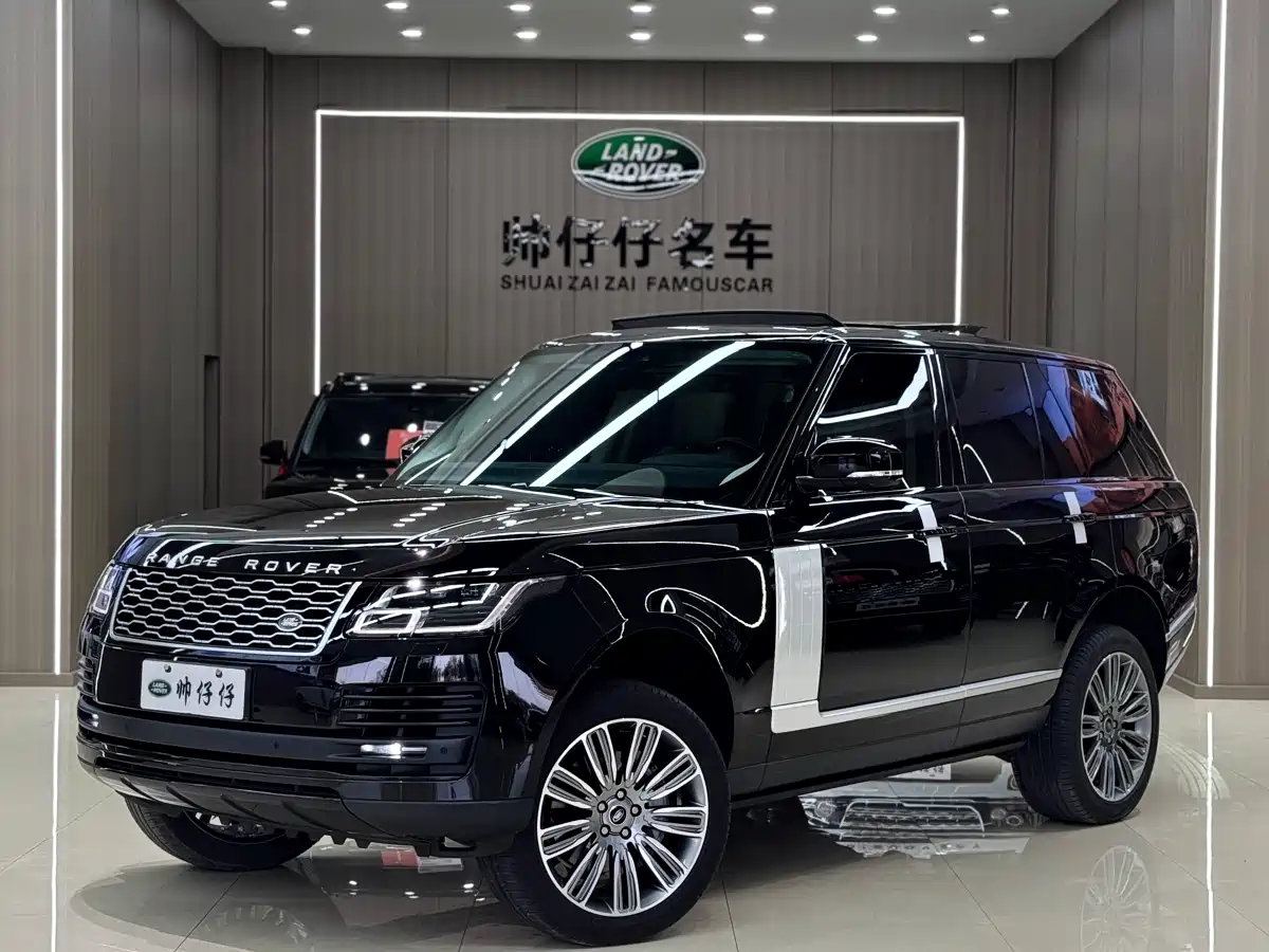 Land Rover Range Rover 2022 3.0 L6 360PS Golden Age Edition фото 2