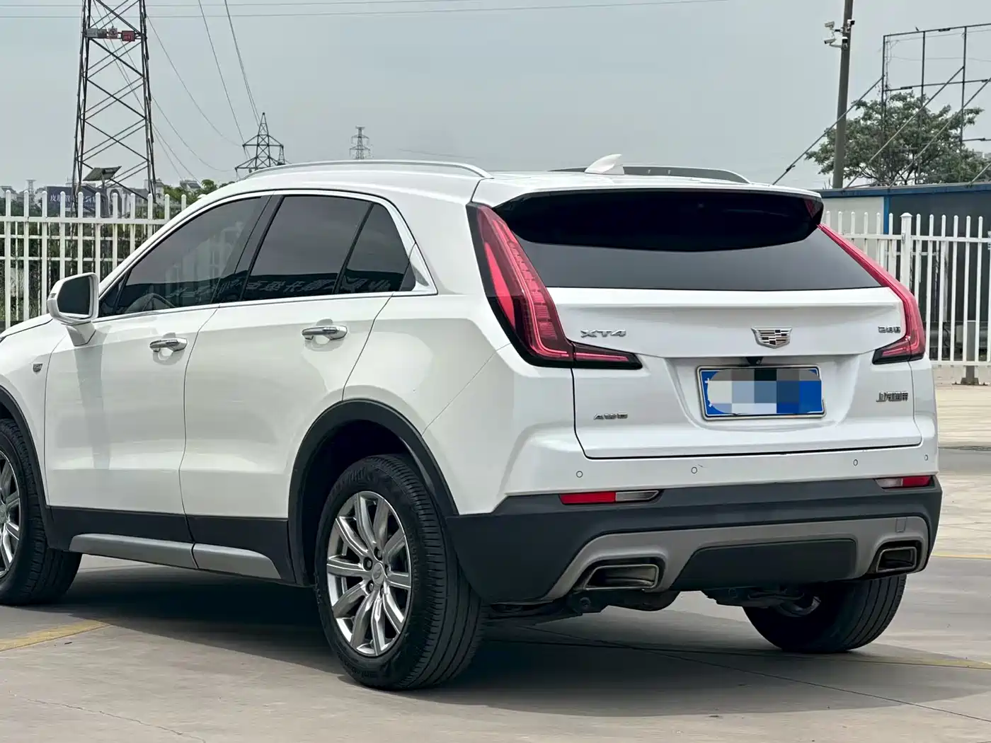 Cadillac XT4 2018 Model 28T 2WD Luxury фото 3