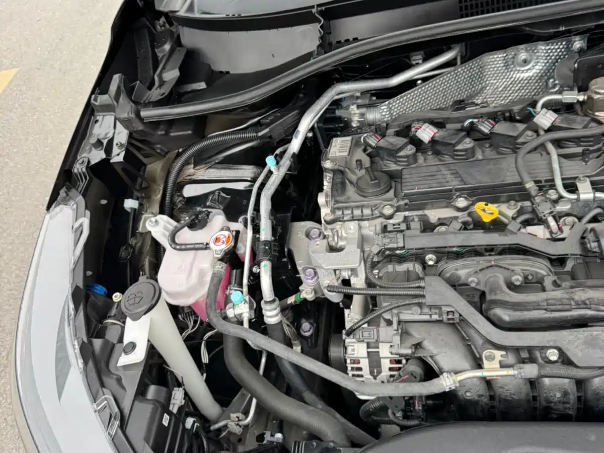 Toyota Frontlander 2024 2.0L CVT Elite Edition фото 16