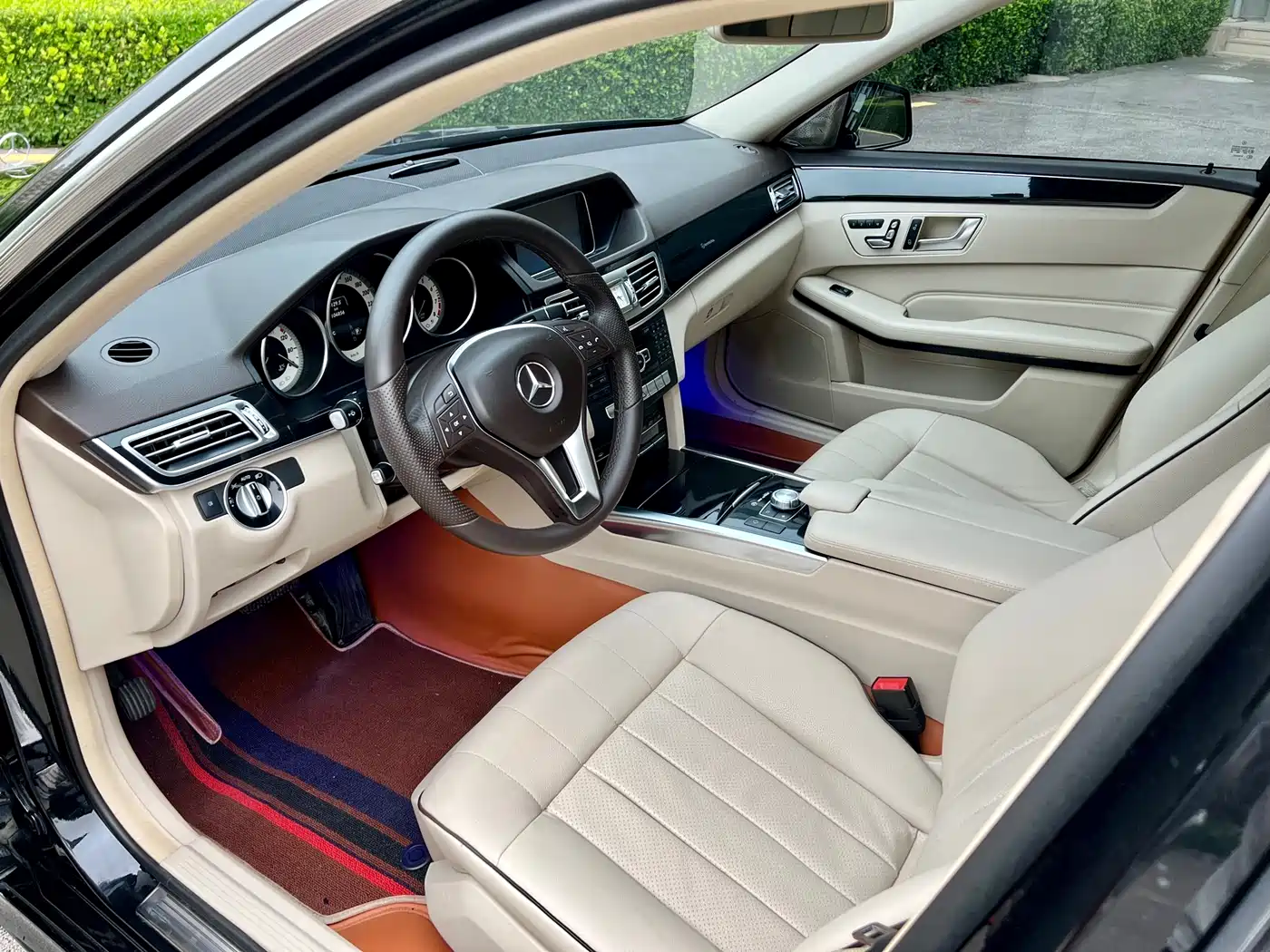 Mercedes-Benz E-Class 2015 E 260 L Sport фото 8