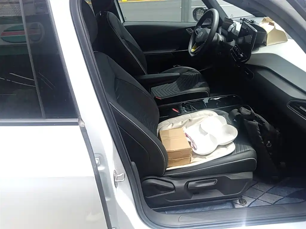 Volkswagen ID.3 2023 Upgraded Pure Intelligence Edition фото 20