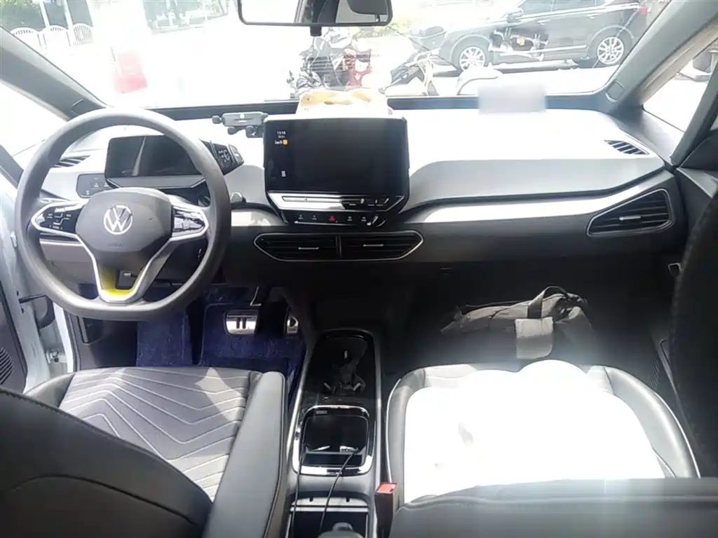 Volkswagen ID.3 2023 Upgraded Pure Intelligence Edition фото 6