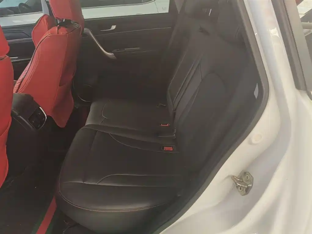 Haval M6 2018 1.5T Manual 2WD Elite фото 17