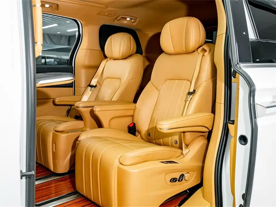 Voyah Auto Voyah Dreamer 2024 PHEV Extended Range Premium Edition фото 20