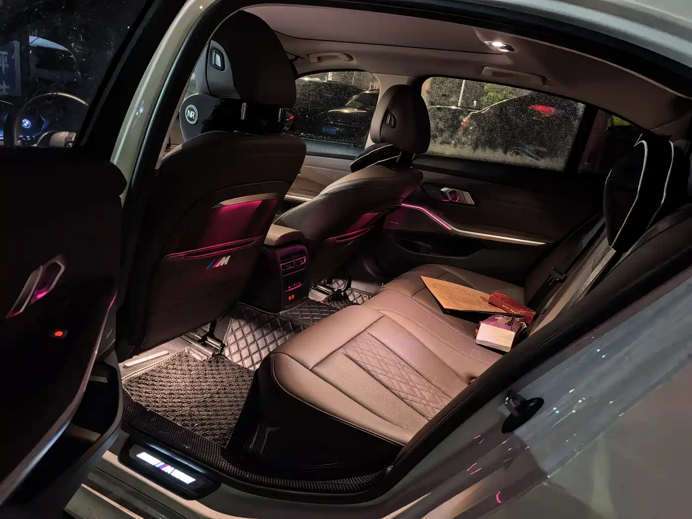 BMW 3 Series 2025 330Li M Sport Night Edition фото 5