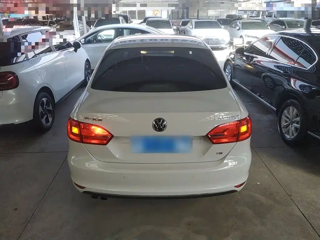 Volkswagen Sagitar 2014 Facelift 1.4TSI Automatic Luxury фото 6