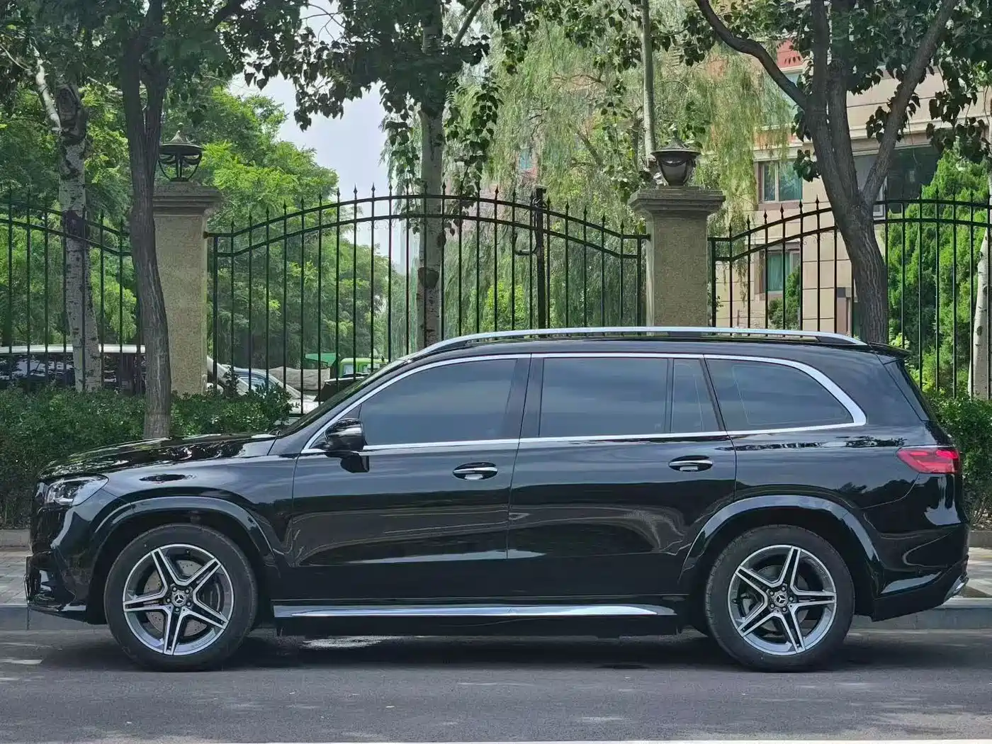 Mercedes-Benz GLS 2024 GLS 450 4MATIC Fashion Edition фото 6
