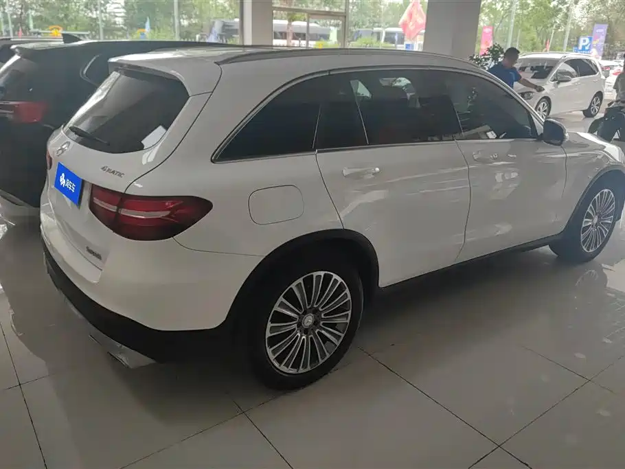 Mercedes-Benz GLC 2016 GLC 200 4MATIC фото 3