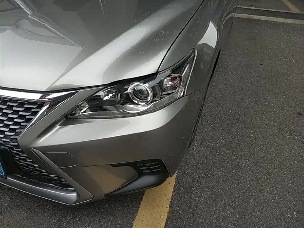 Lexus CT 2017 CT200h Comfort Edition (Single Color) China VI фото 24