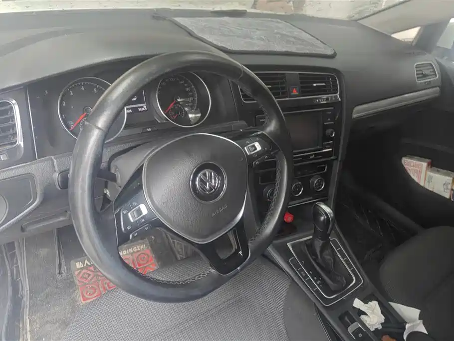 Volkswagen Golf 2018 230TSI Automatic Comfort фото 12