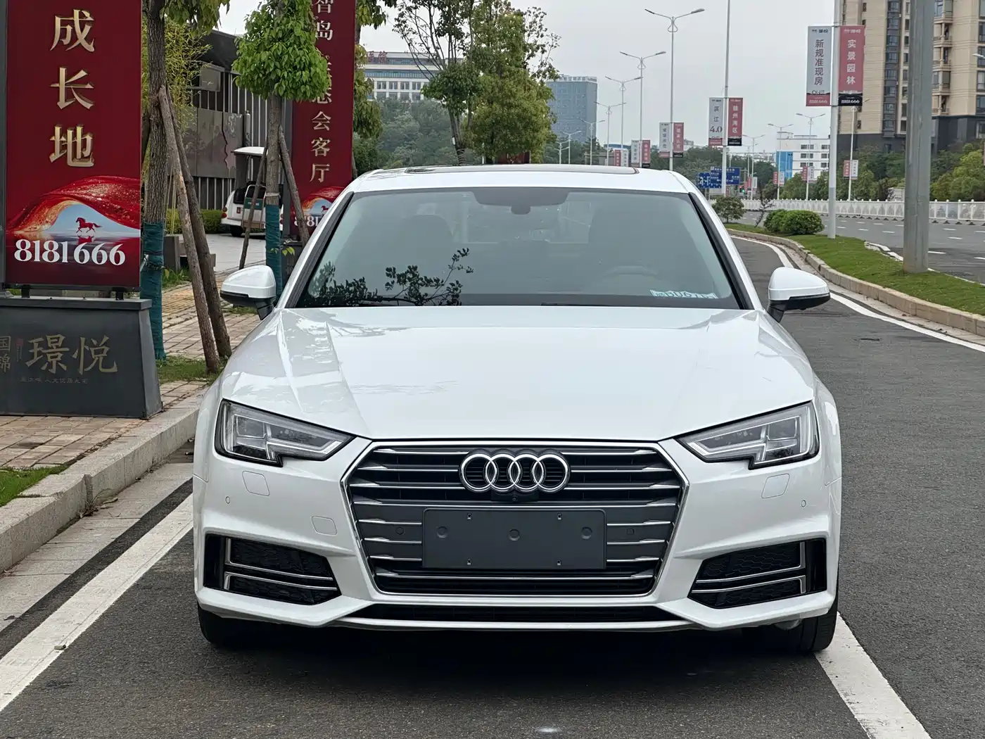 Audi A4L 2018 30th Anniversary 40 TFSI Fashion фото 2