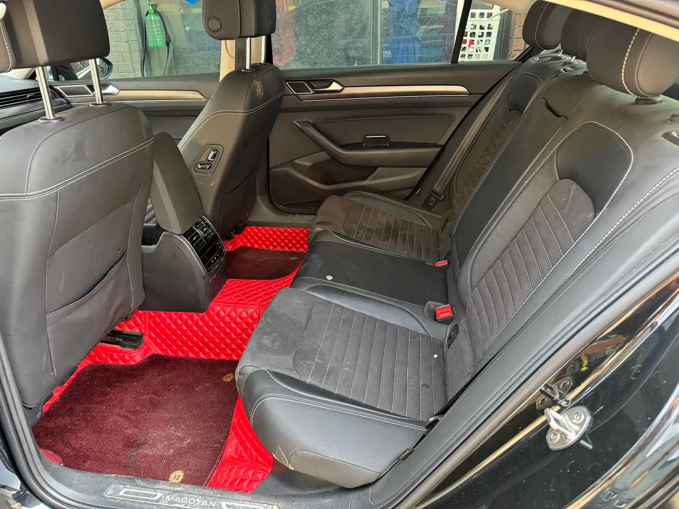 Volkswagen Magotan 2021 330TSI DSG 30th Anniversary Edition фото 6