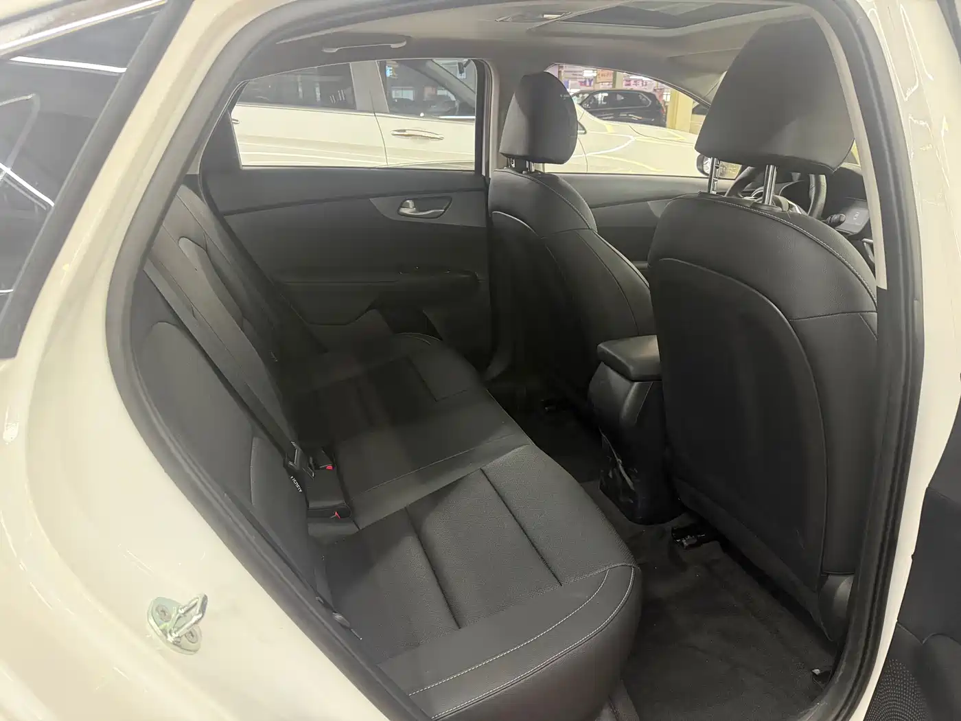 Kia K3 2021 Facelift 1.5L CVT Youth Edition фото 10