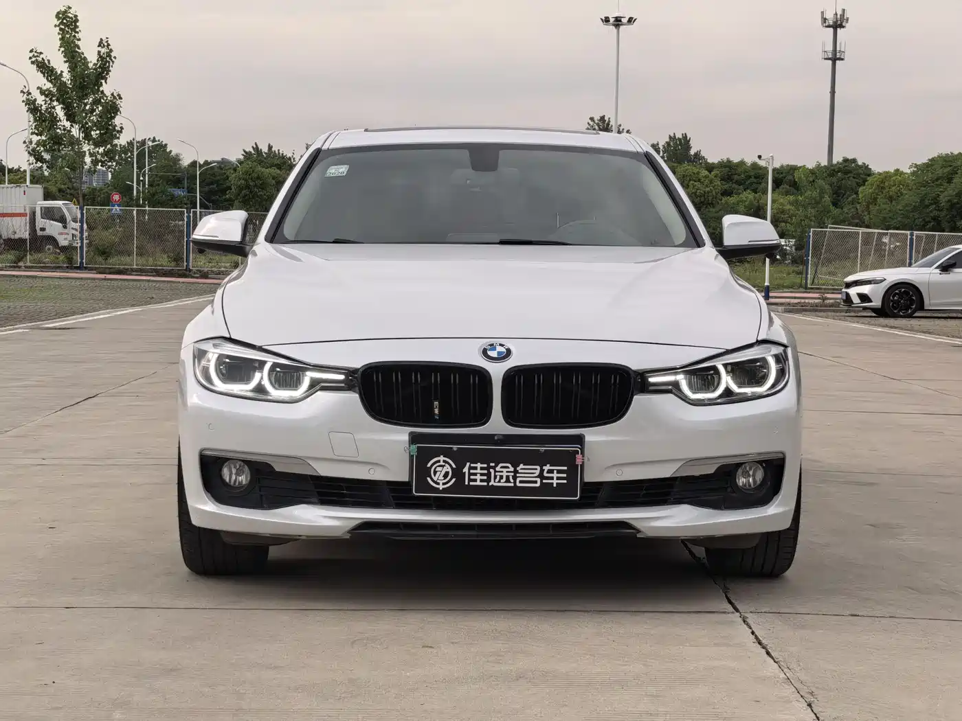 BMW 3 Series 2018 320Li Fashion Style фото 2