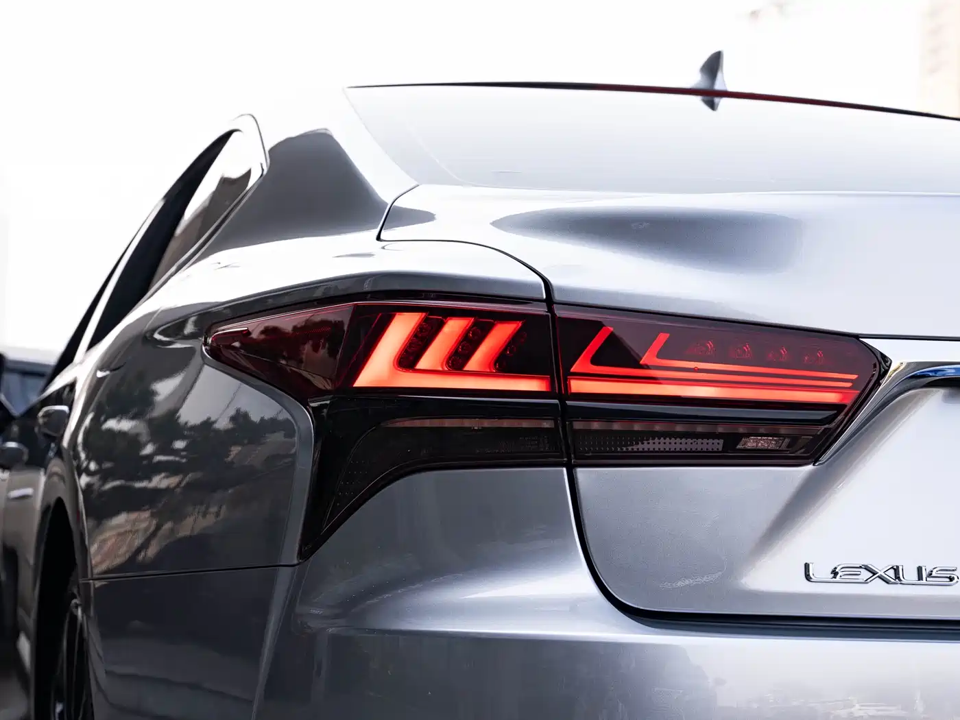 Lexus LS 2021 500h Executive Edition фото 7
