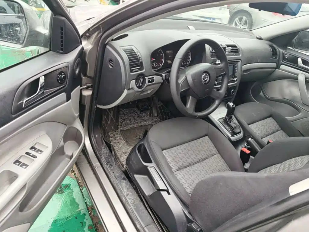 صورة 11 - Škoda Octavia
