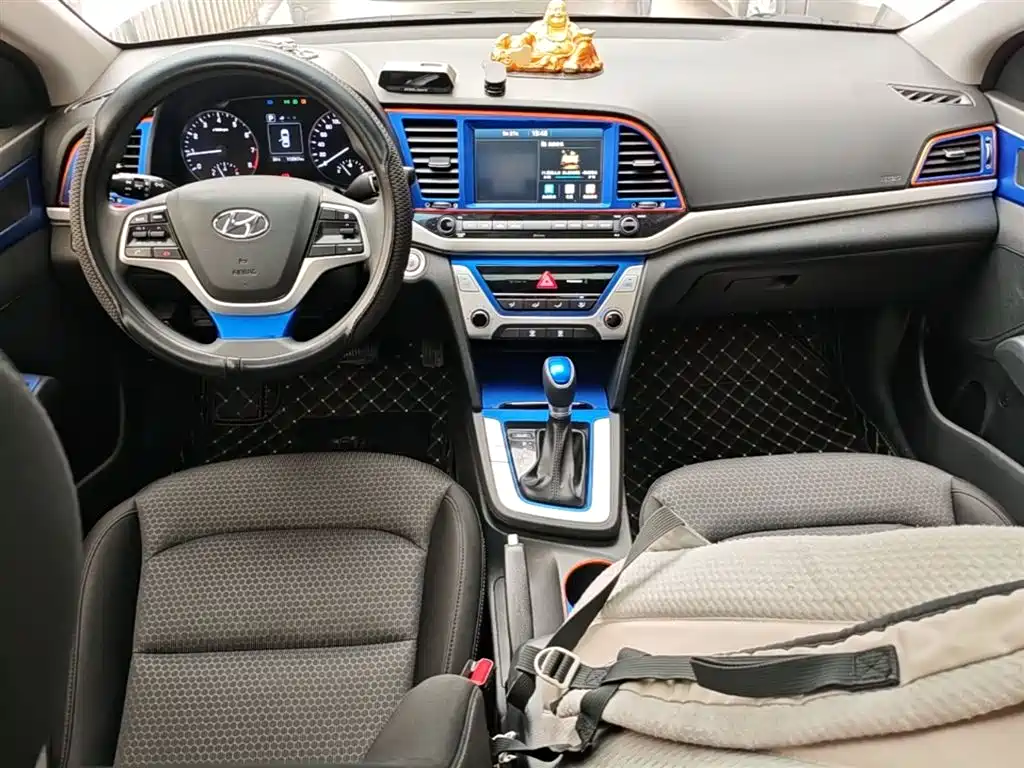 Hyundai Elantra 2016 Model 1.6L Automatic Smart Elite фото 10